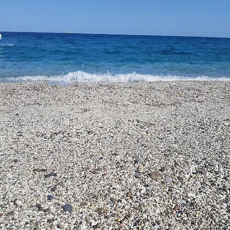 Vacanze Da Isidora A Pochi Passi Dal Mare דירה